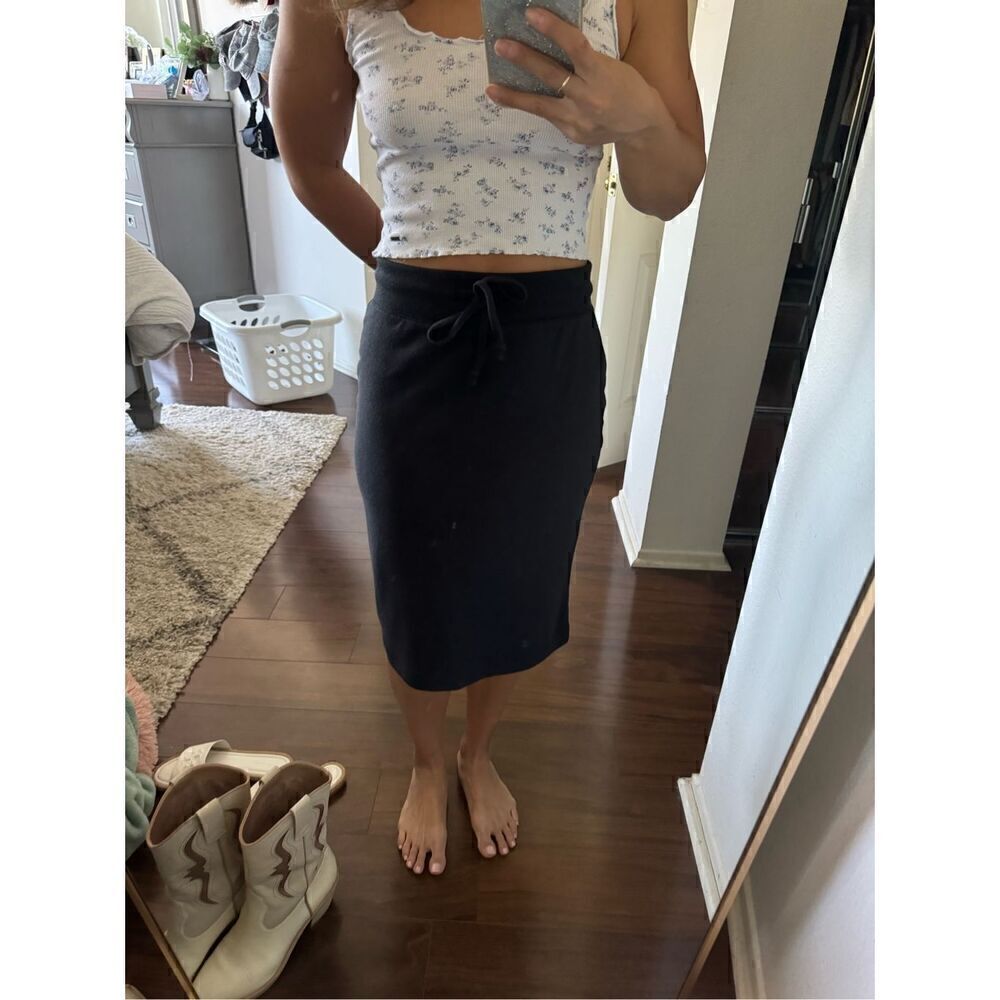 Alternative S black knit skirt NWOT - Picture 4 of 5